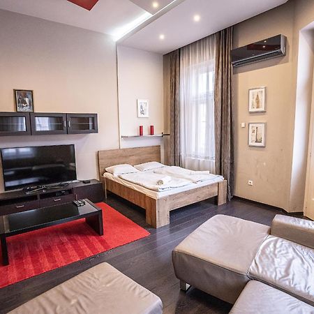 Kelemen Apartment แซแก็ด ภายนอก รูปภาพ