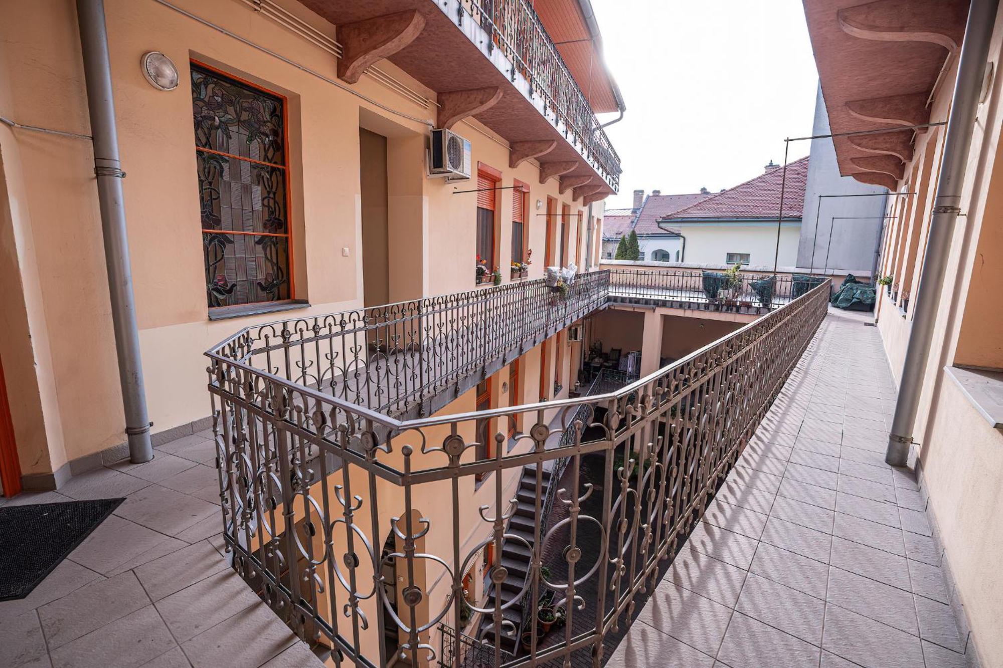 Kelemen Apartment แซแก็ด ภายนอก รูปภาพ