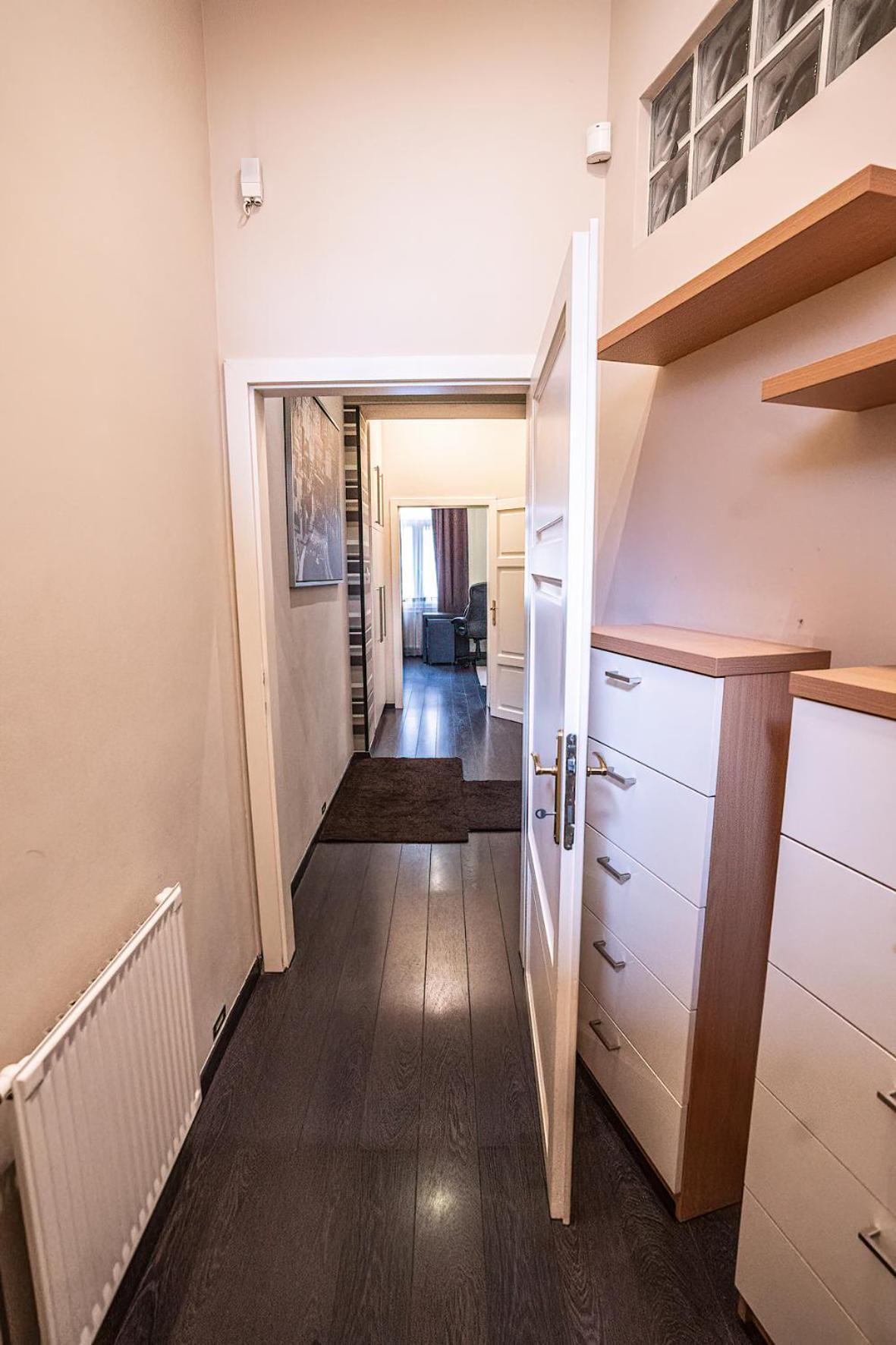 Kelemen Apartment แซแก็ด ภายนอก รูปภาพ
